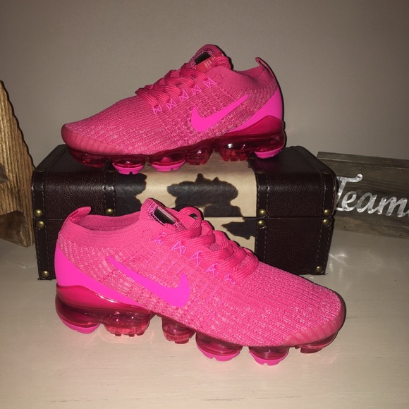nike vapormax womens neon
